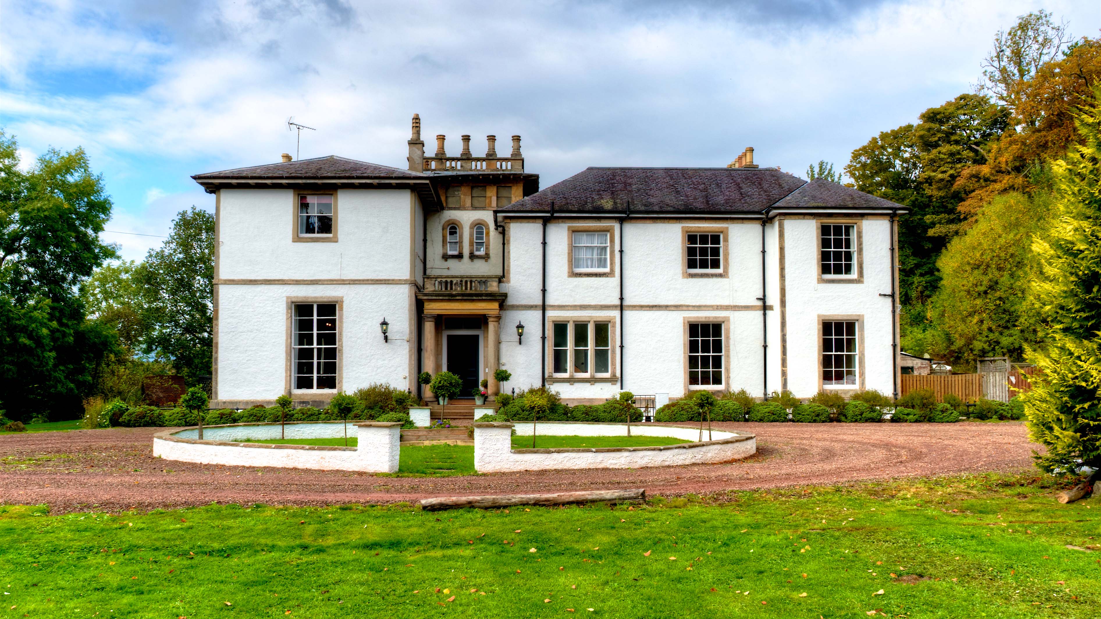 Front of Kirkhill Mansion
